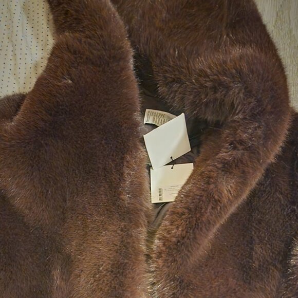 Faux Fur Hooded Coat in White GIUSEPPE DI MORABITO - Picture 5 of 5